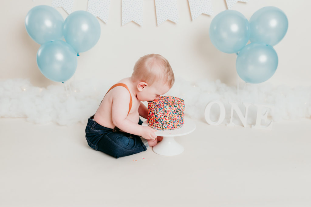  Robbie One Year Photos Cake Smash and Splash Session Valerie Clement Photography Kalispell Photographer
